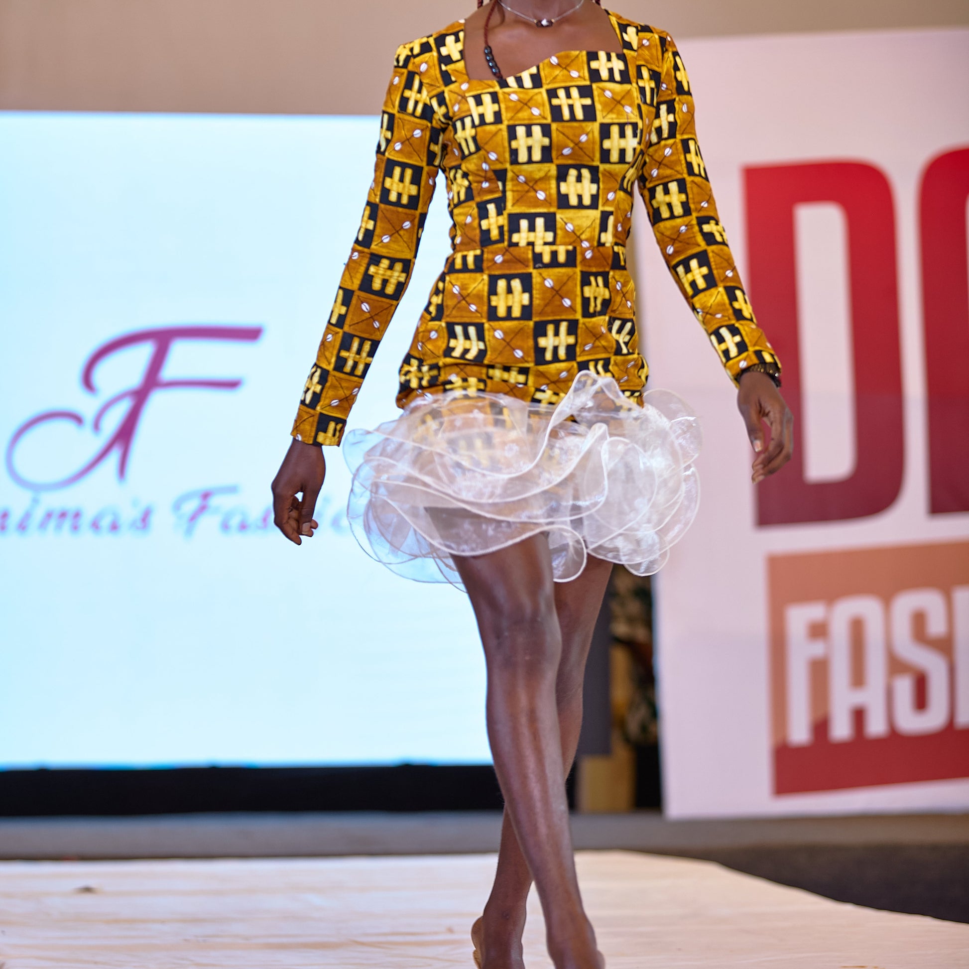 AMAKASHE Dress